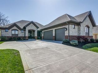 1426 Champions Way, Xenia, OH 45385