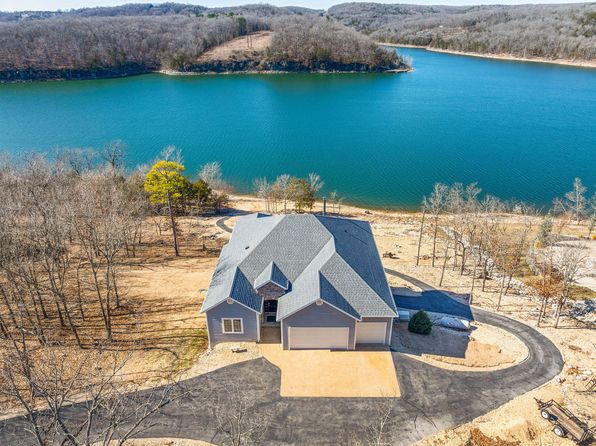 150 Sherwood Forest Lane, Ridgedale, MO 65739