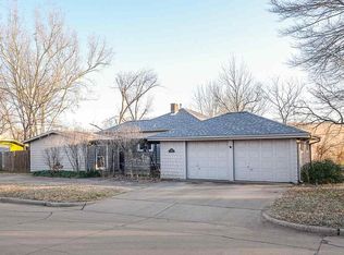 1323 N Washington St, Stillwater, OK 74075