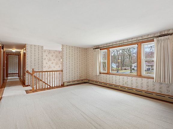 4th image of 6 Myrtle St