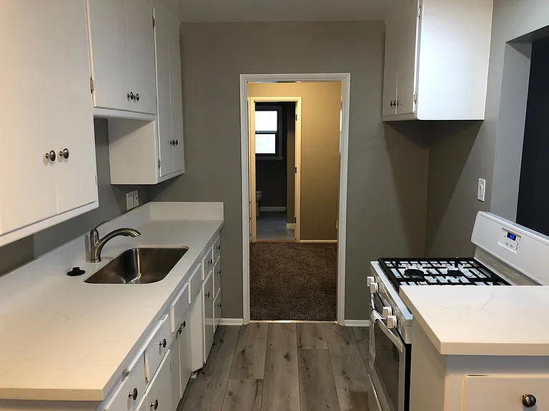 1049 E Ocean Blvd #5 — Photo 3