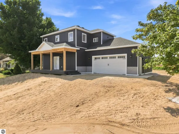 11573 Topview Dr, Williamsburg, MI 49690