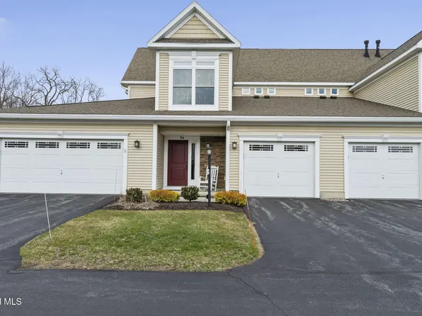 214 Lois Lane, Schenectady, NY 12304