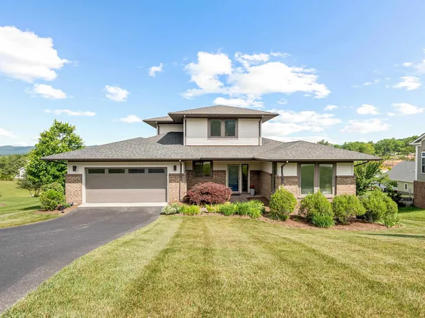 609 Kelly Ln, Blacksburg, VA 24060