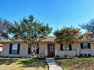 1604 Woodcreek Dr, Richardson, TX 75082