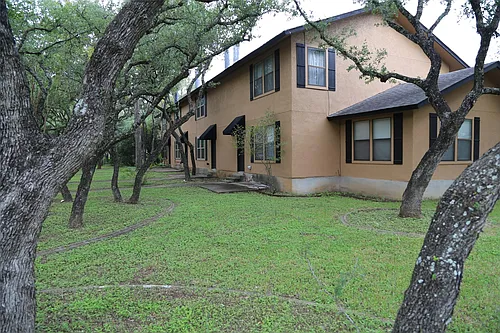 4 Deerfield Dr #D Photo 1 4 Deerfield Dr #D Photo 1