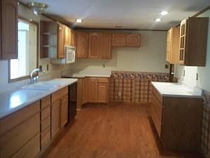 3rd image of 4811 Morse Dr
