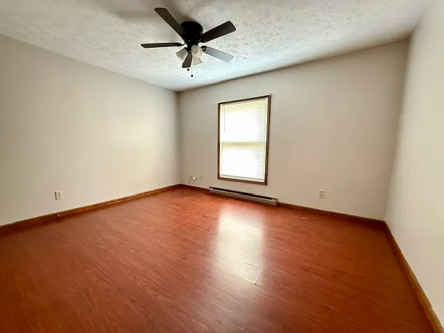352 E 9th St #352 — Photo 5