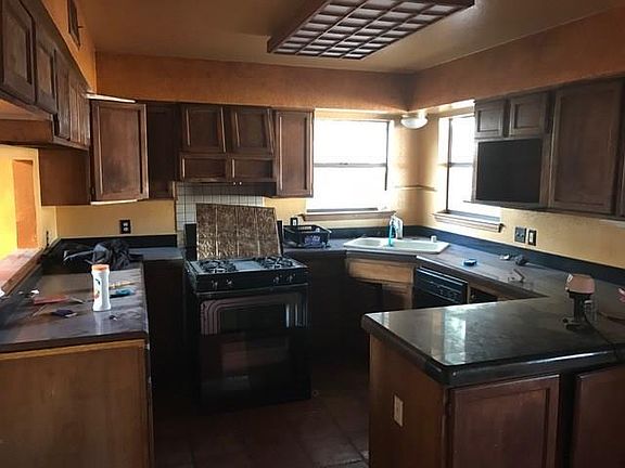 4th image of 11597 James Grant Dr