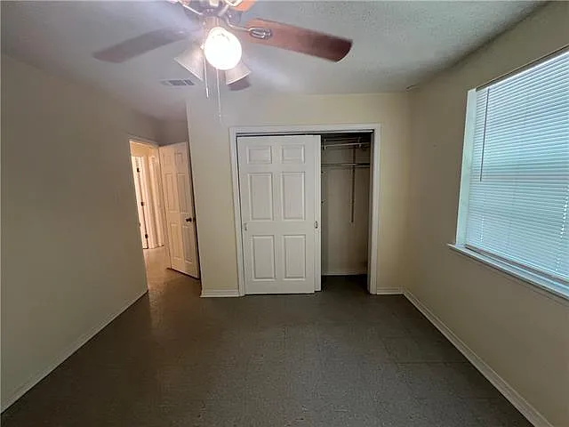 65087 Mitchell St — Photo 11