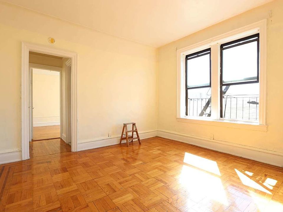 1st image of 915 43rd St #C4