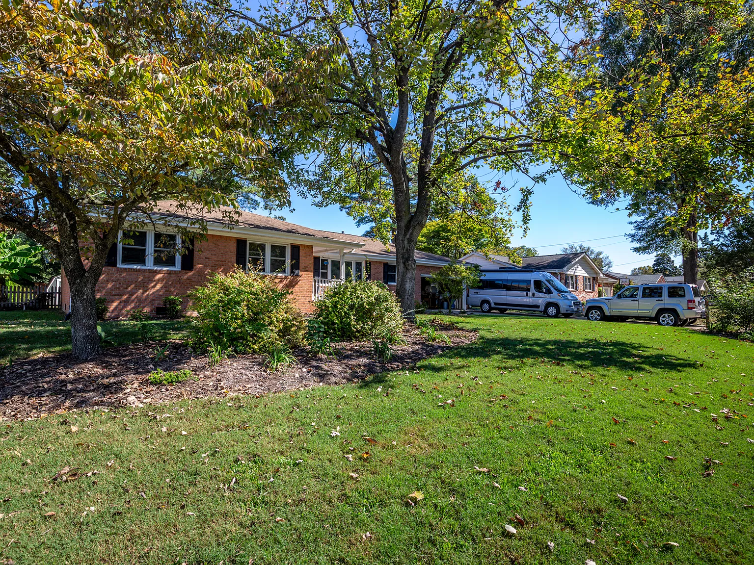 3 bed, 2126 sqft, $2,900 — Photo 3