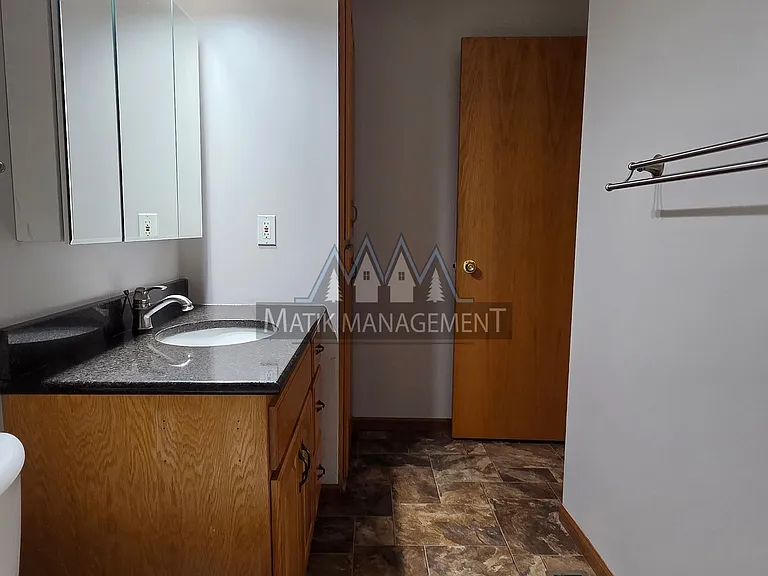 718 10th St SW — Photo 30