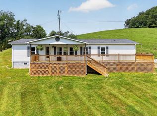 1439 Ivanhoe Rd, Max Meadows, VA 24360