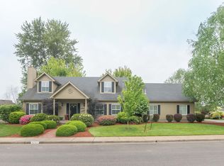 4260 Silverado Trl, Eugene, OR