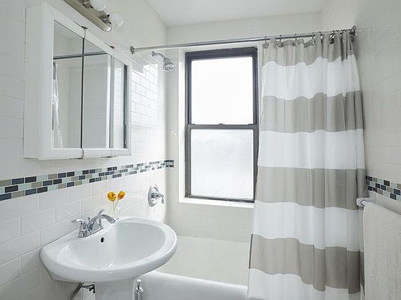 4th image of 4342 45th St APT 2N