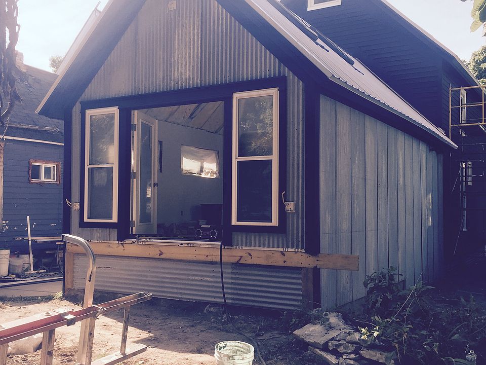 2nd image of 385 Vermont St