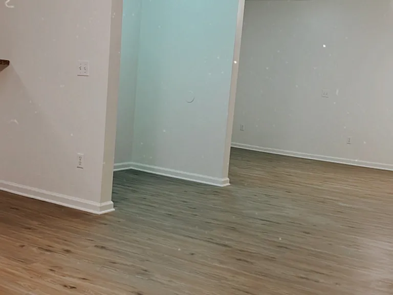 17 S College St #17A — Photo 9