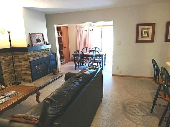 4th image of 3819 N Village Round Dr #15