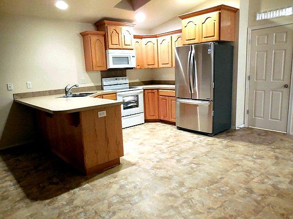5th image of 3608 Hepburn St NE