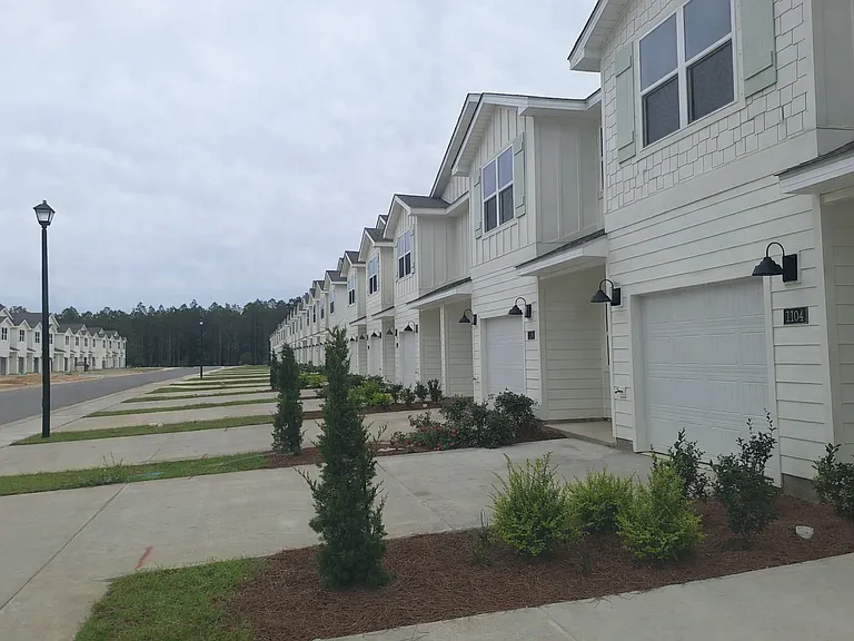 The Island Townhomes, LLC — Photo 3