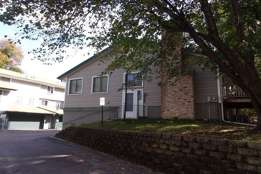 2nd image of 15716 27th Ave N
