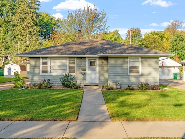 969 Charlton St, West Saint Paul, MN 55118