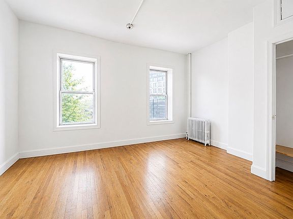 5th image of 212 Lefferts Pl