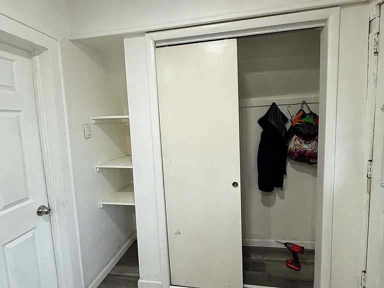 132 Sambourne St #3 — Photo 6