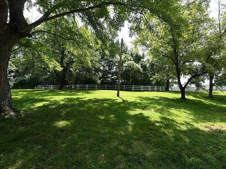 2706 Christy Ave — Photo 40