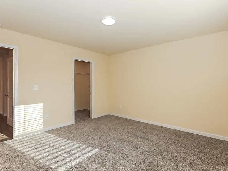 203 Hamilton Pointe Dr — Photo 14
