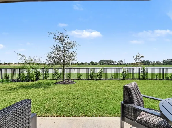 2131 Tioga View Dr, Iowa Colony, TX 77583