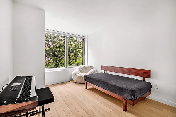 Rented by R New York | media 6