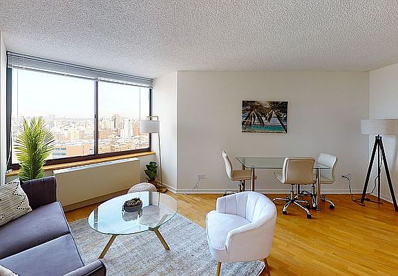 3rd image of 175 E 96th St APT 22Q