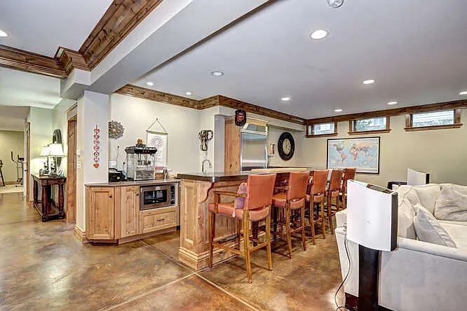510 Hawthorn Ave — Photo 40