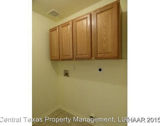 3rd image of 3711 Thunder Creek Dr