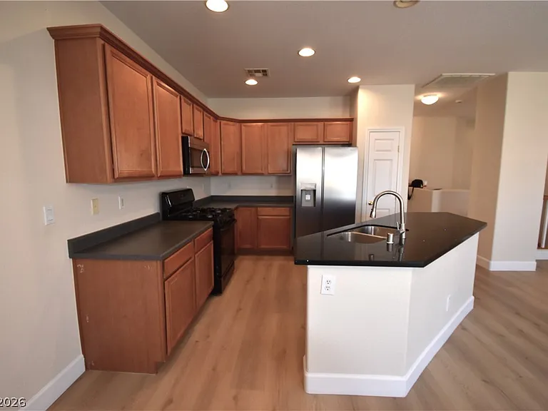 6350 Barrington Bridge Ave — Photo 7