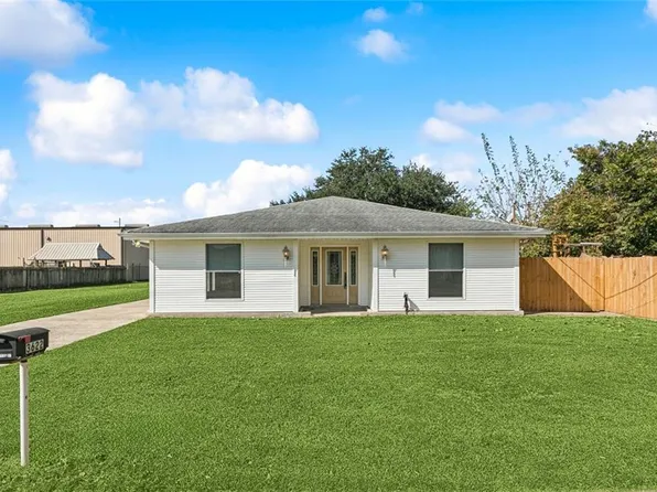 3622 Buffon St, Chalmette, LA 70043