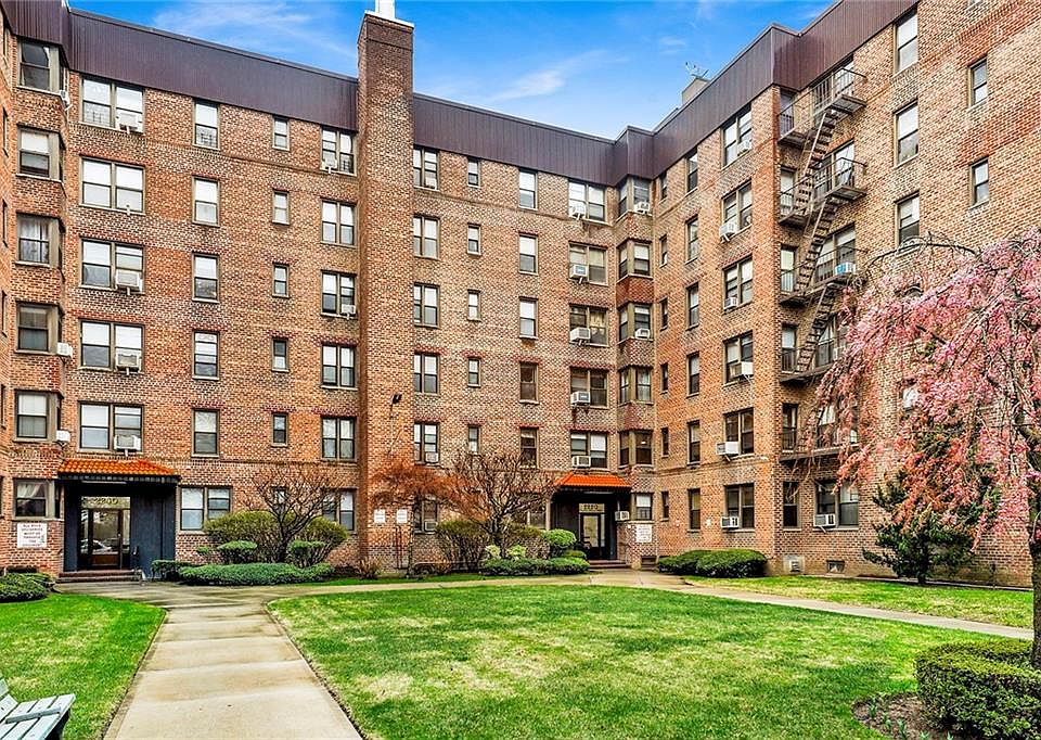 1st image of 2220 Burnett St APT 2B