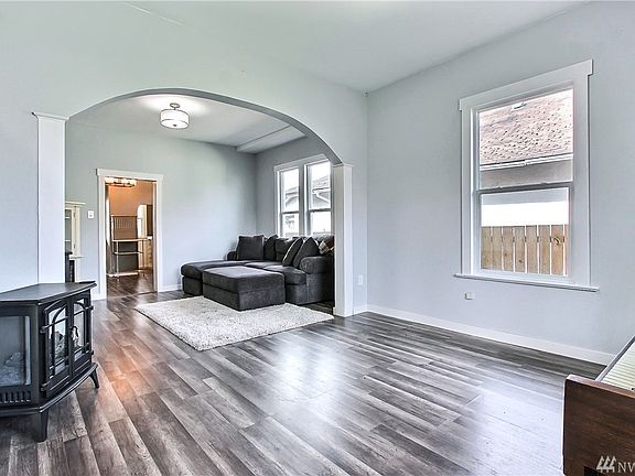 4th image of 1214 S 25th St