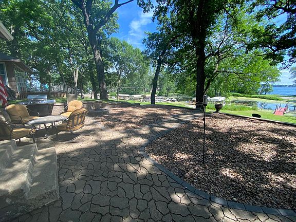 2nd image of 2418 Burr Oak Cir