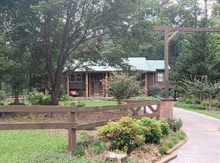 562 Adams Rd, Fayetteville, GA 30214