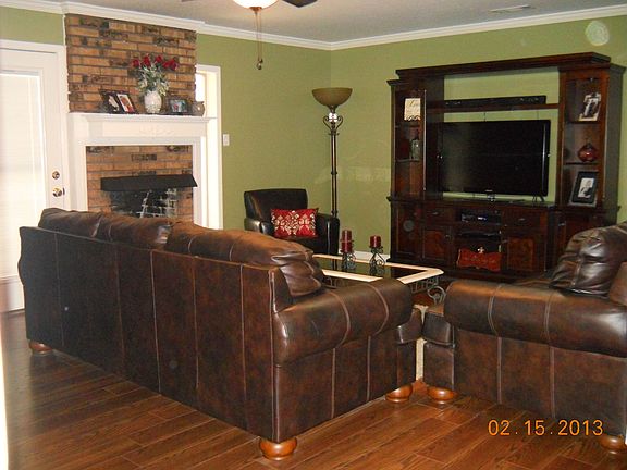 5th image of 1542 Janet Dr