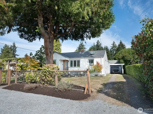 1218 NE 117th Street, Seattle, WA 98125