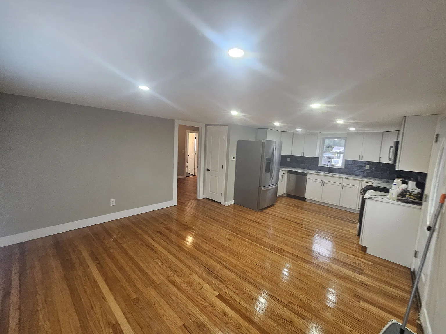 1 bed, 550 sqft, $1,600 — Photo 3