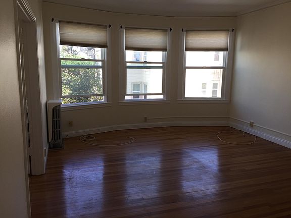 3rd image of 3336 Laguna St APT 204