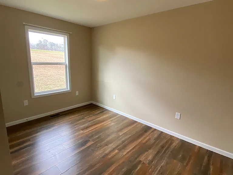 65 Short Rd — Photo 2