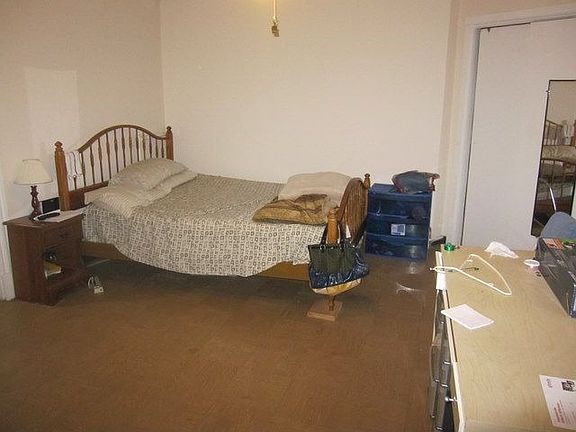 3rd image of 820 Orange St