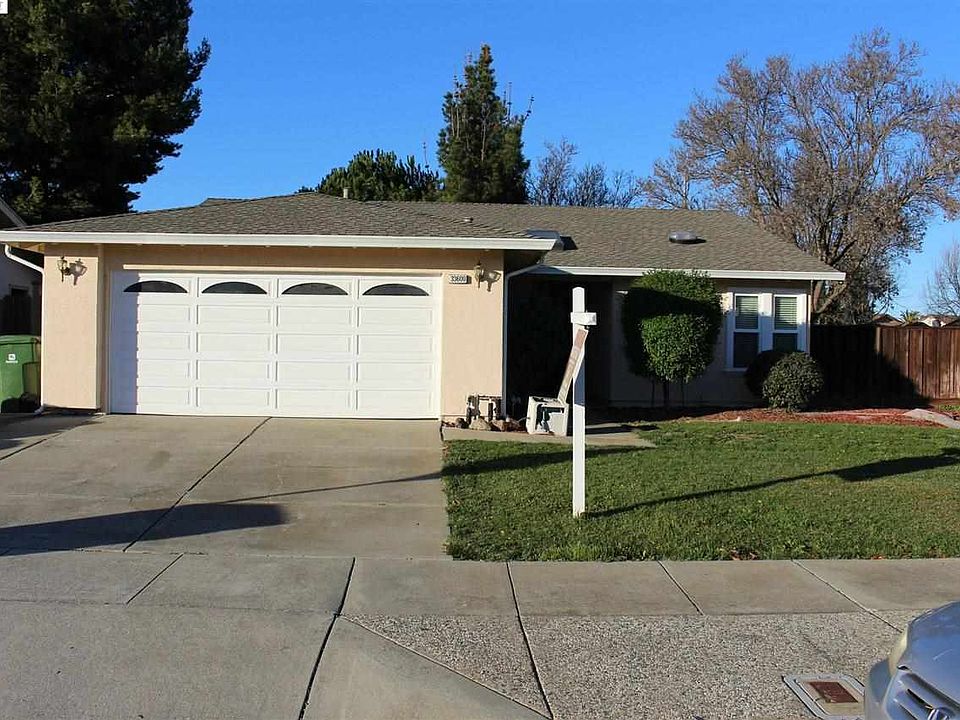 1st image of 33600 Bardolph Cir