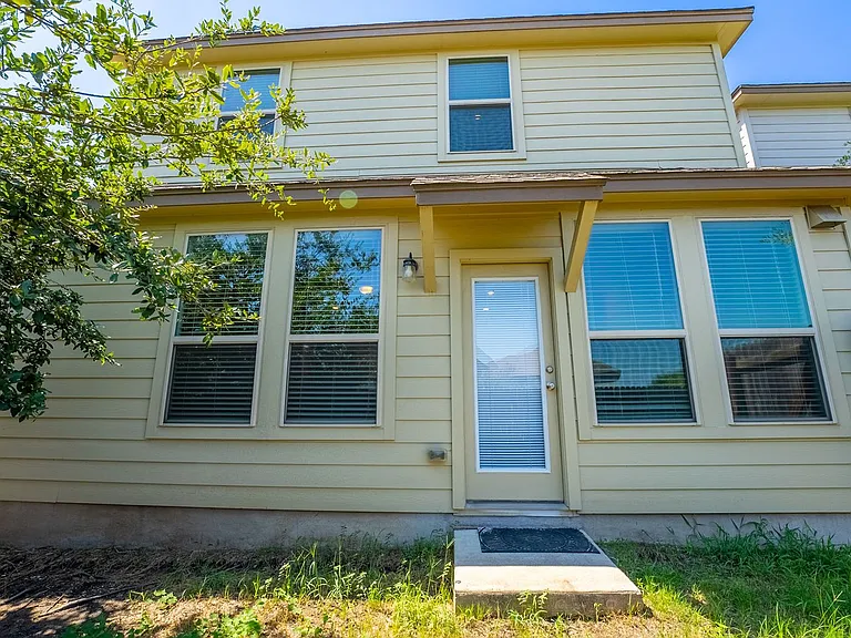 13501 Metric Blvd #46 — Photo 28